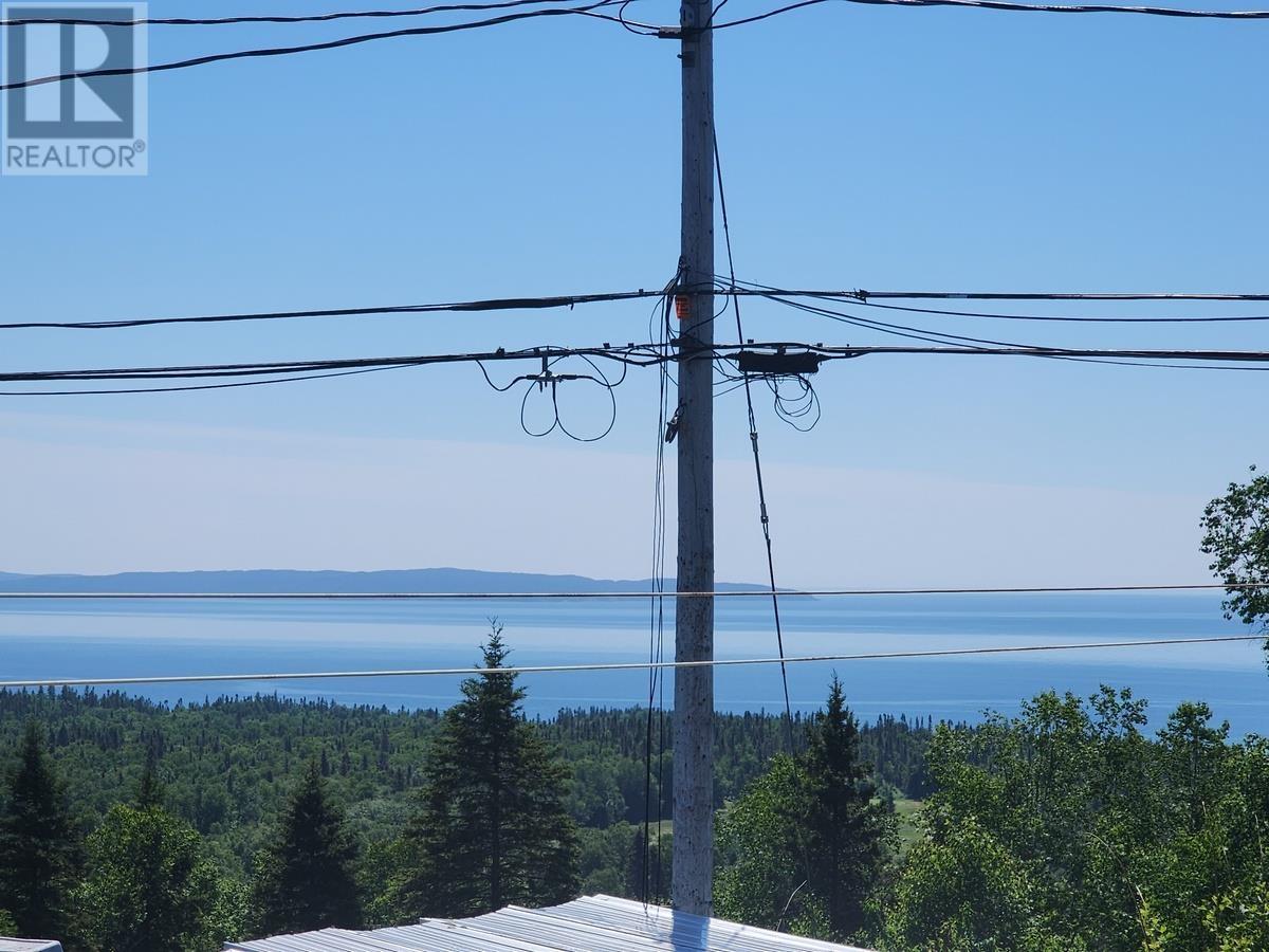 94 LAKEVIEW DR - 22