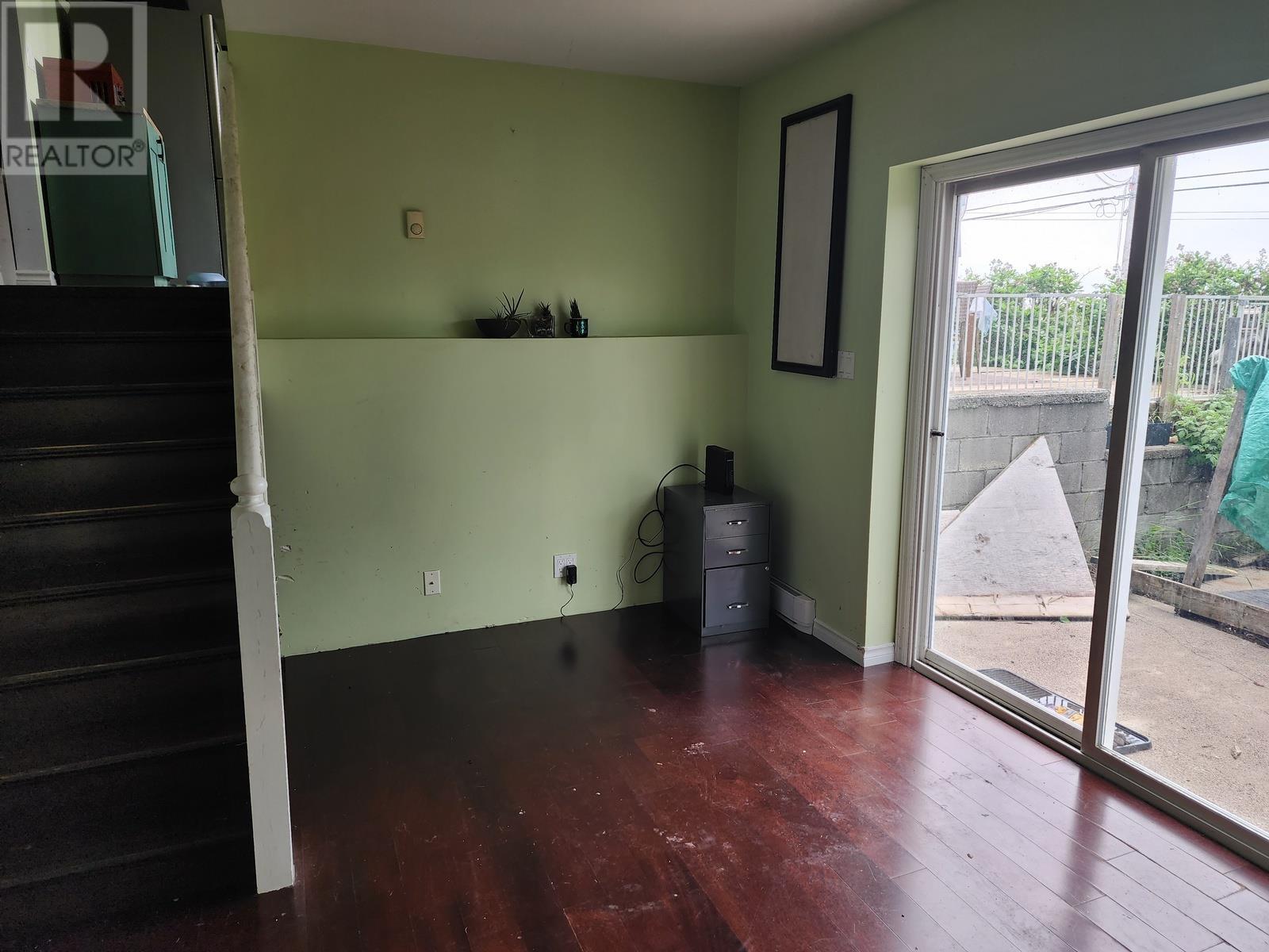 94 LAKEVIEW DR - 9