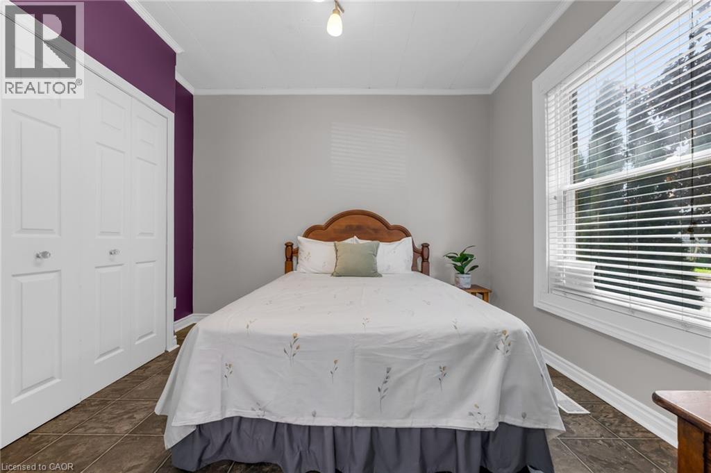 110 OAK Street - 6