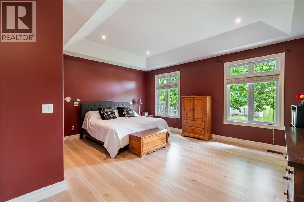 968 ST CLAIR PARKWAY - 15
