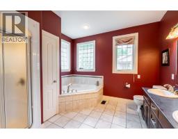 4pc Bathroom - 968 St Clair Parkway, Moore Township, ON N0N1M0 Photo 17
