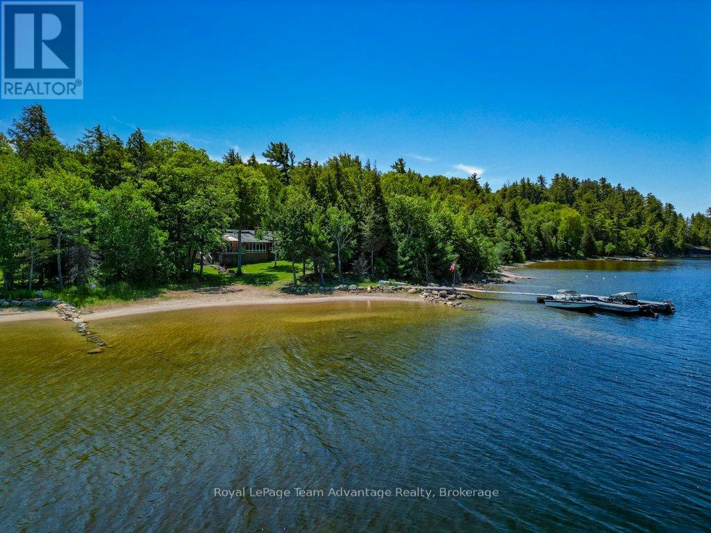 25 ISLAND 20C - 4