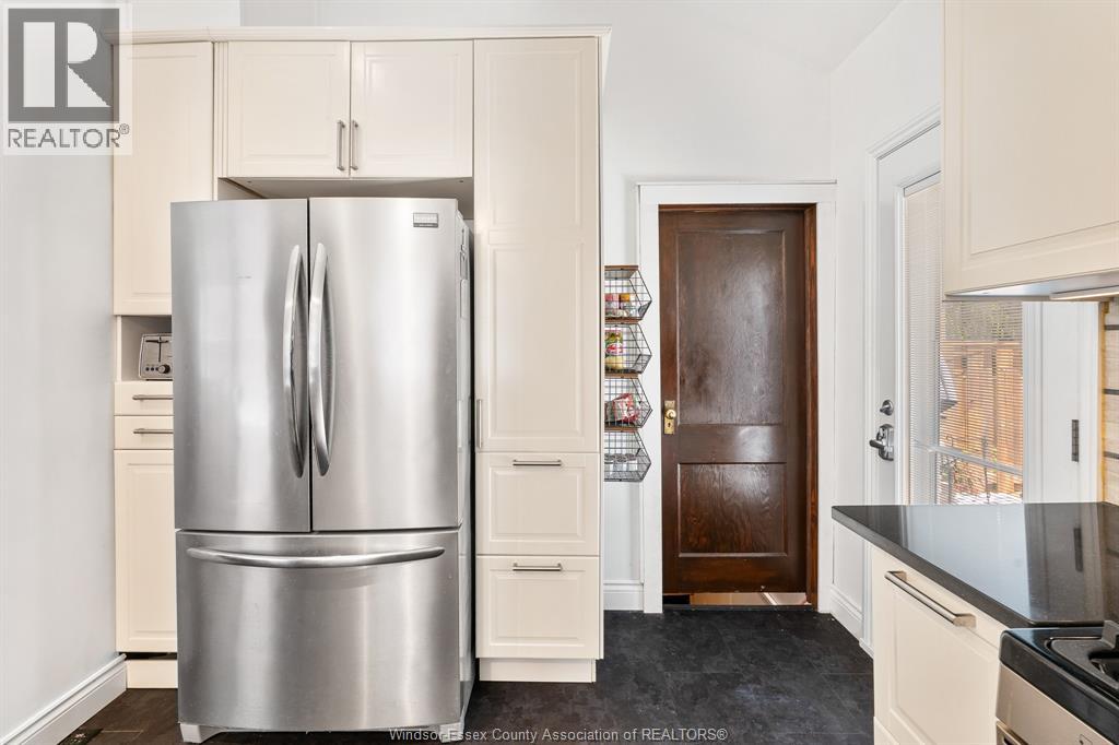 2322 LILLIAN AVENUE - 18