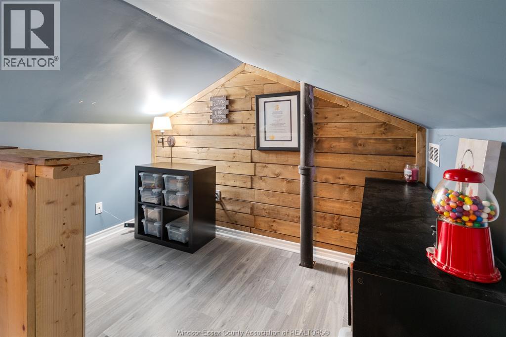 2322 LILLIAN AVENUE - 30
