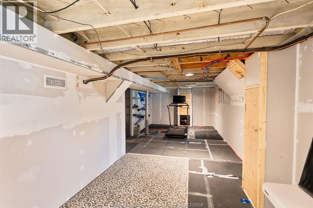 2322 LILLIAN AVENUE - 31