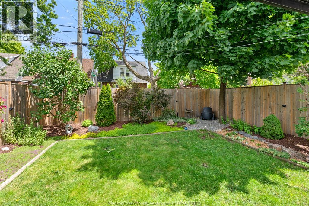 2322 LILLIAN AVENUE - 40