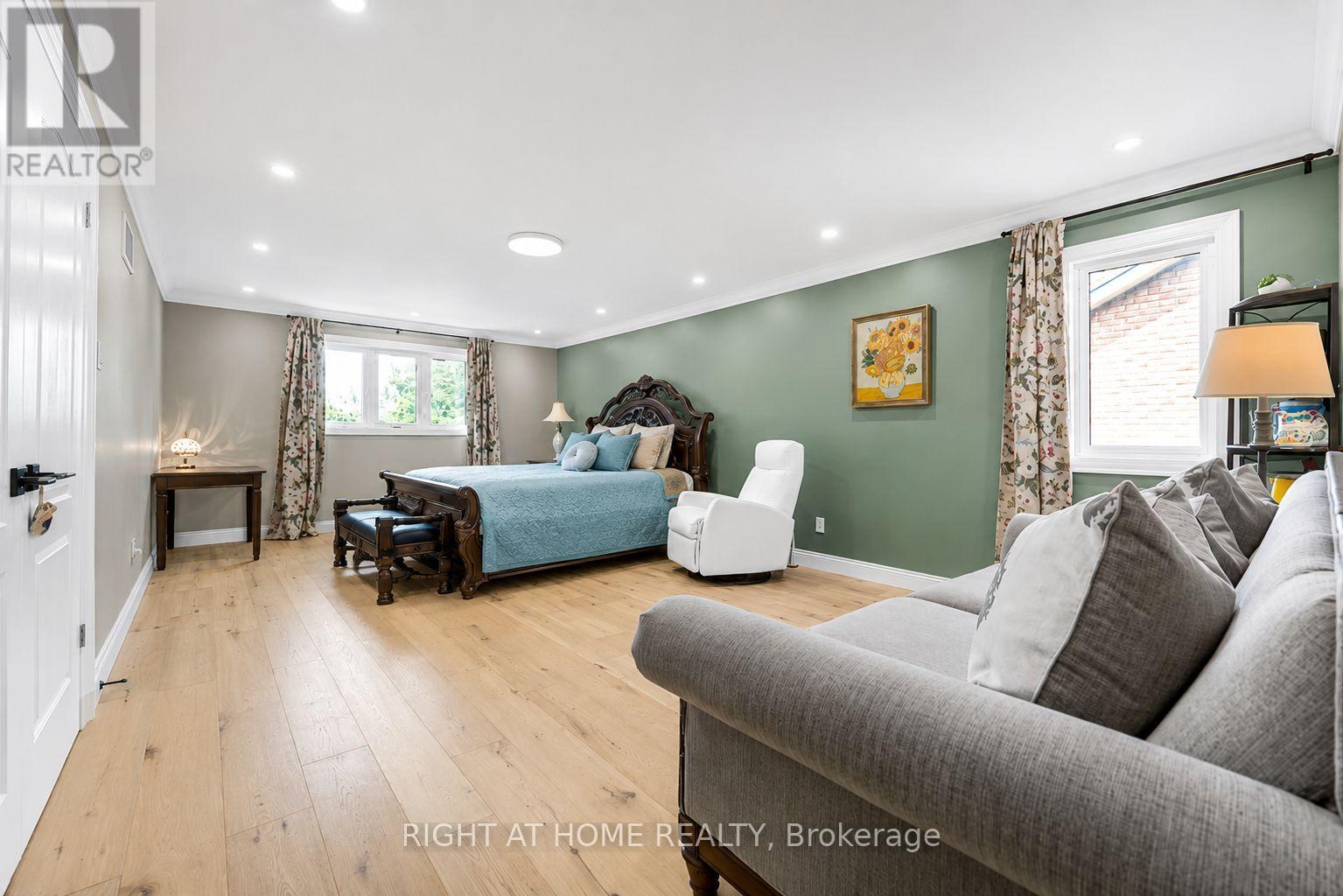 35 HARMONY HILL CRESCENT - 28