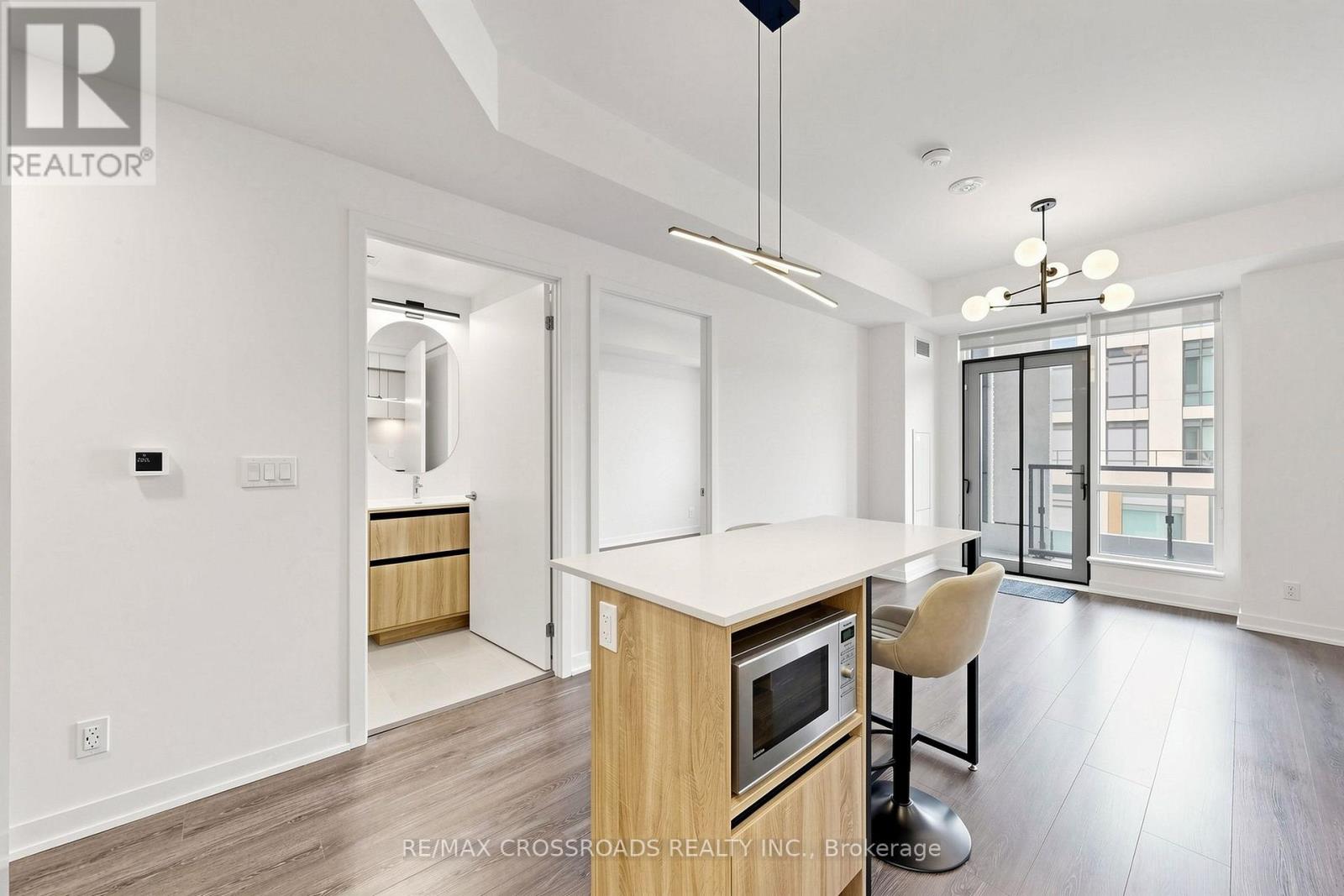 #902 7950 BATHURST STREET - 8