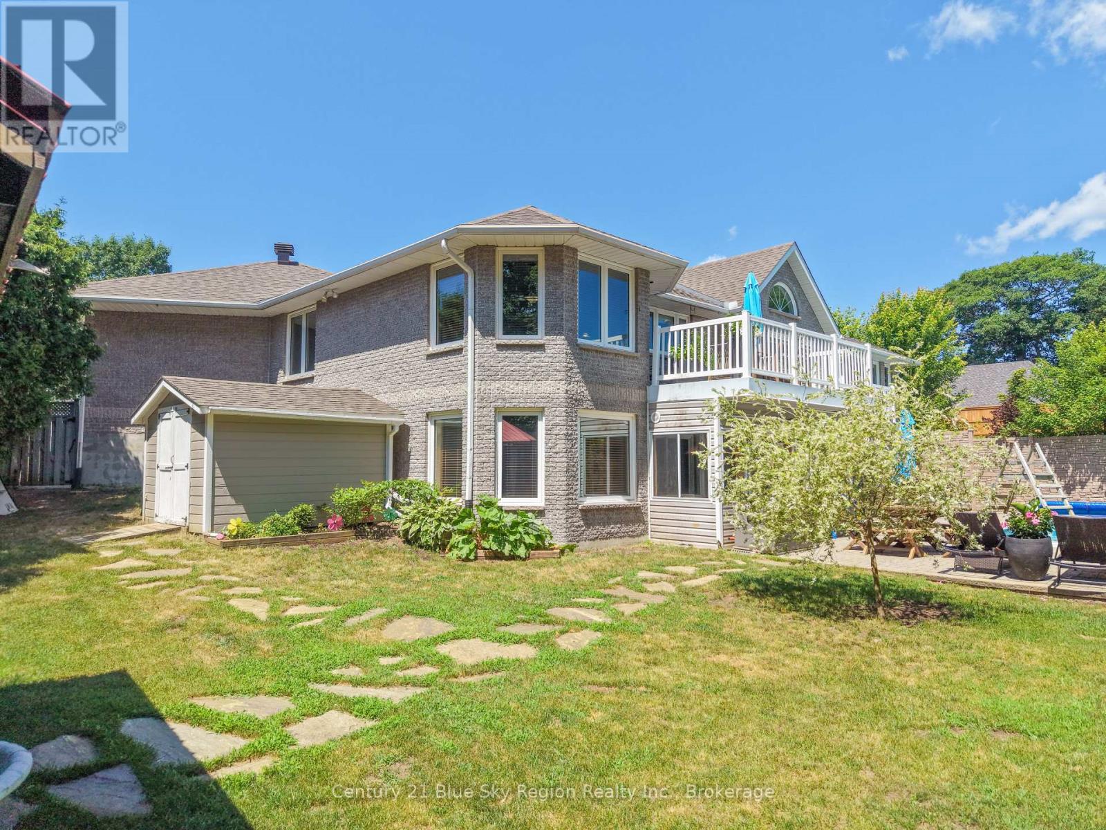 77 JANEY AVENUE - 13