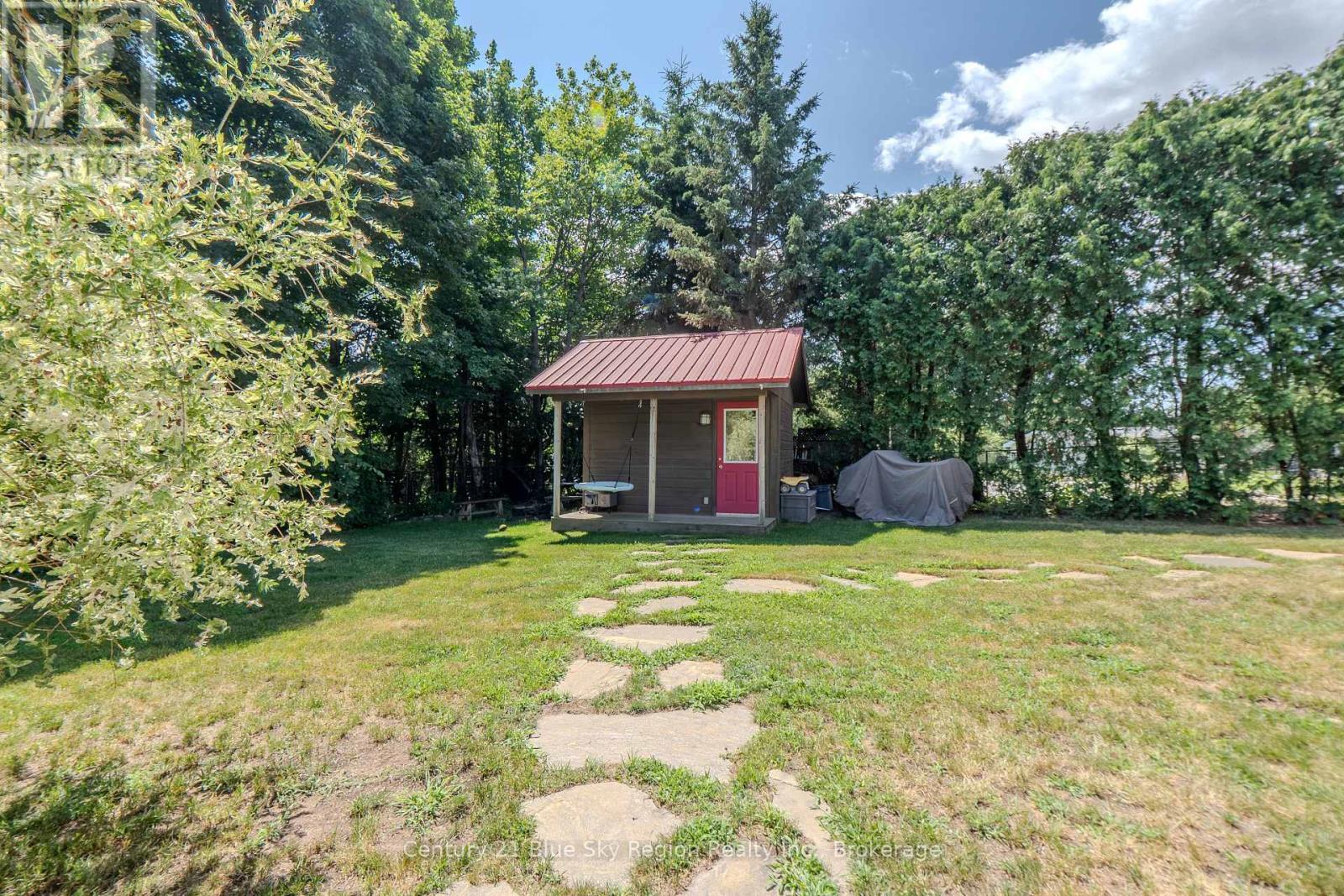 77 JANEY AVENUE - 15