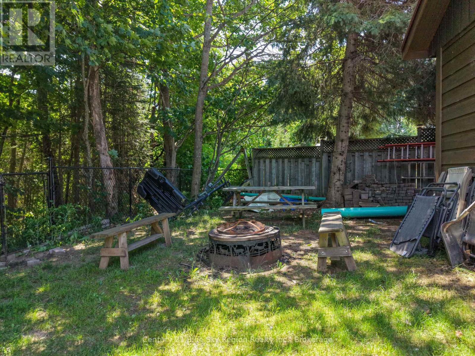 77 JANEY AVENUE - 16