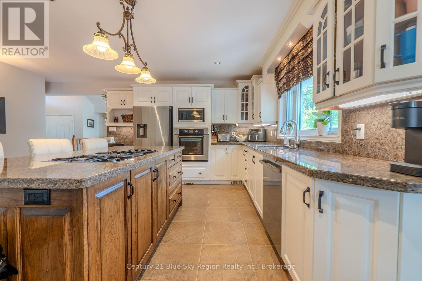 77 JANEY AVENUE - 22