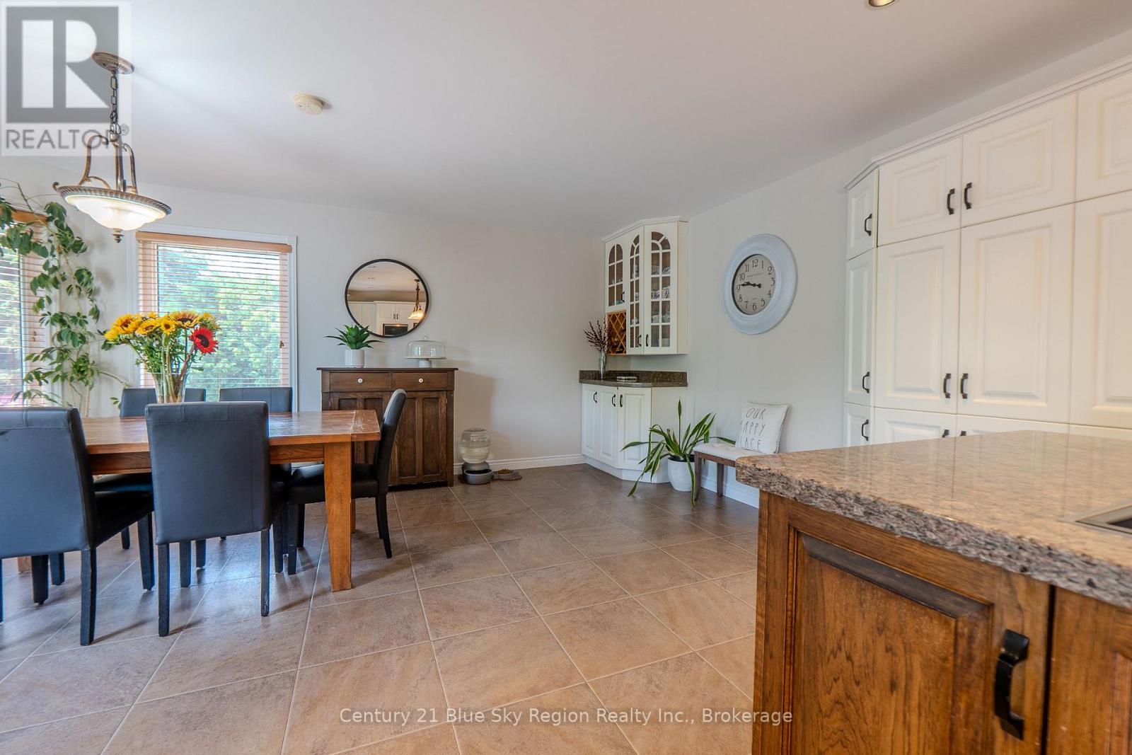 77 JANEY AVENUE - 24