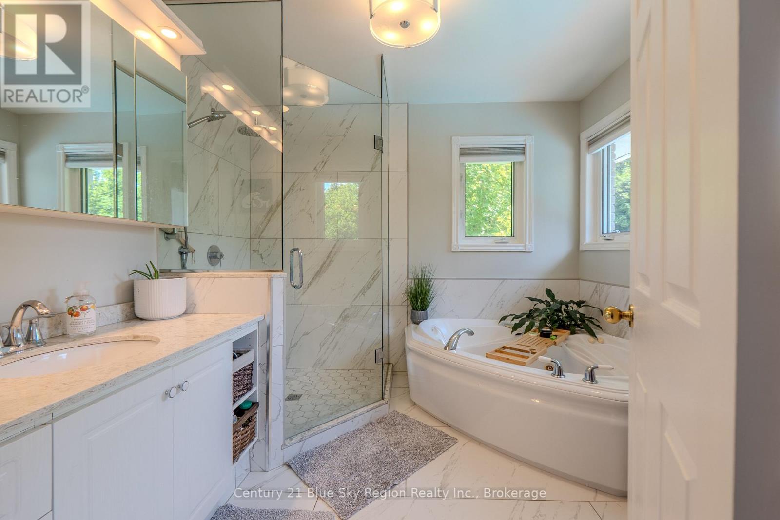 77 JANEY AVENUE - 31