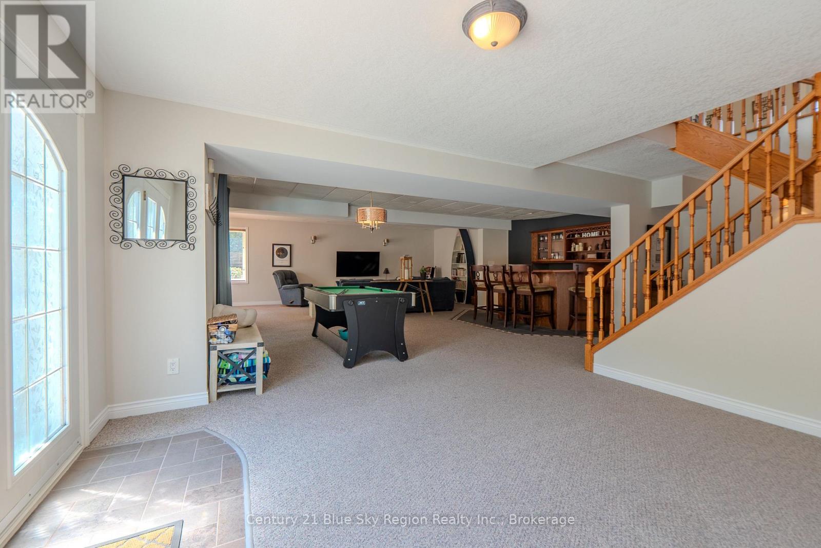 77 JANEY AVENUE - 39