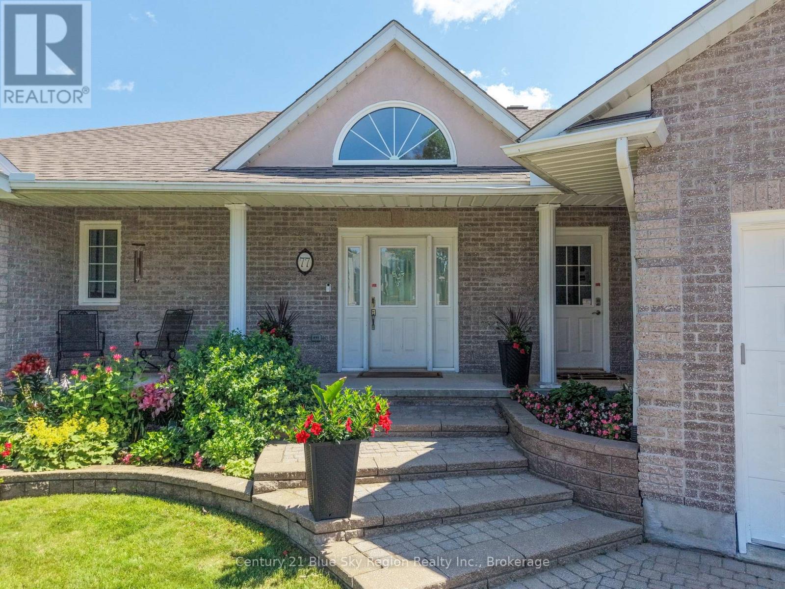 77 JANEY AVENUE - 4