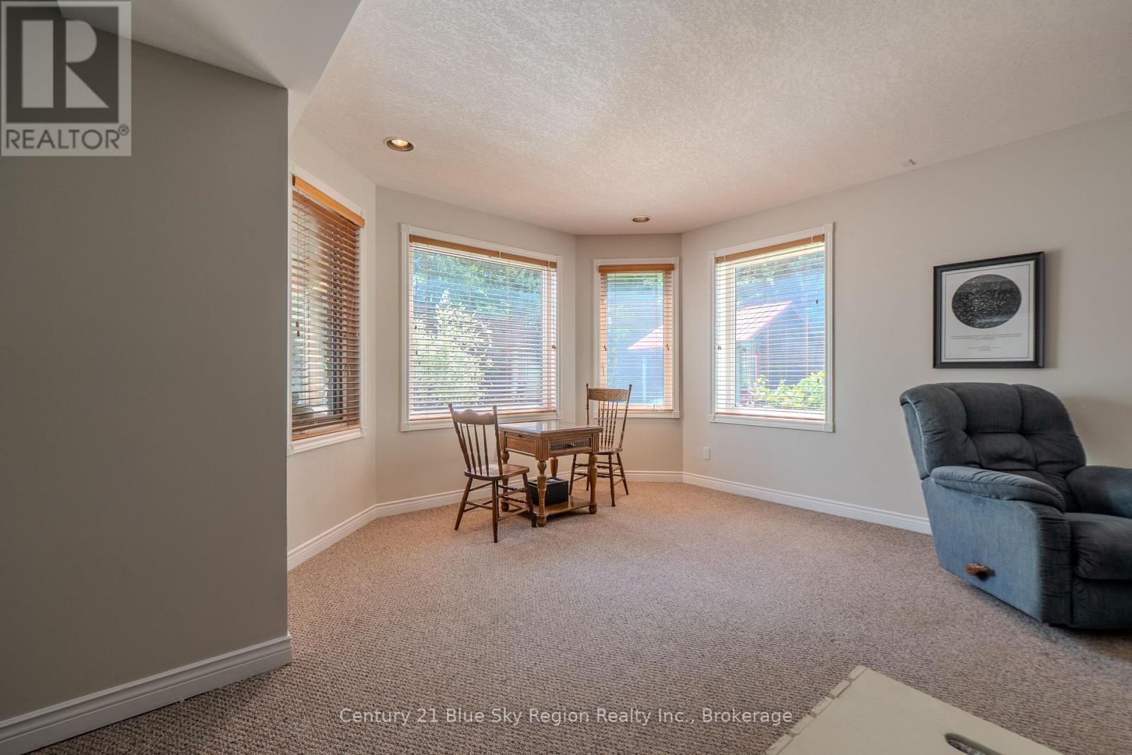 77 JANEY AVENUE - 43
