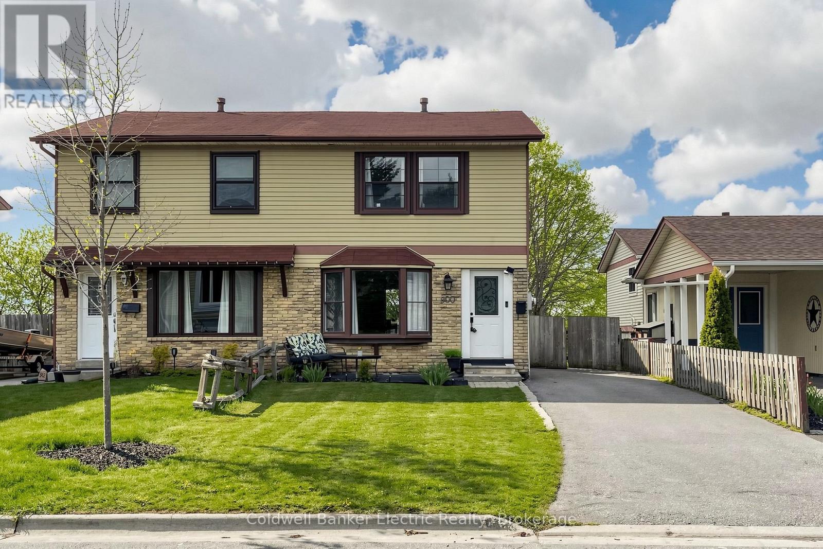 900 SOUTHRIDGE STREET - 1