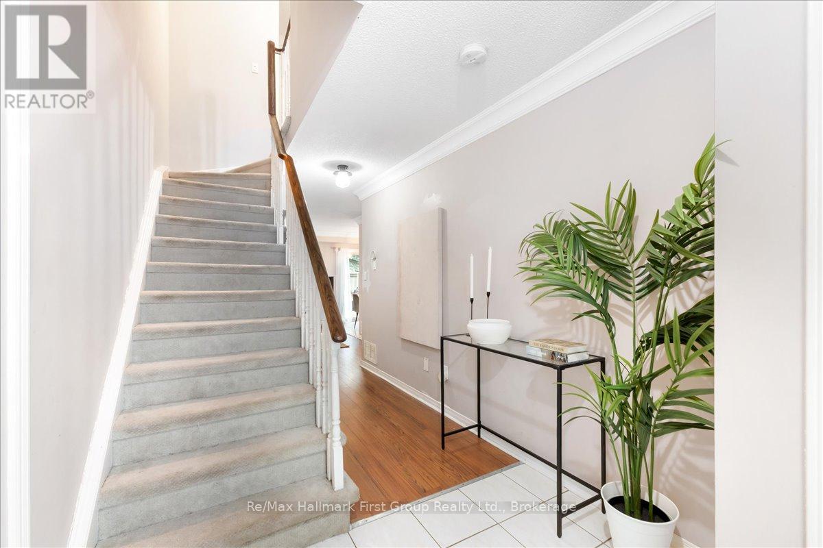 9 ALEXIS WAY - 14