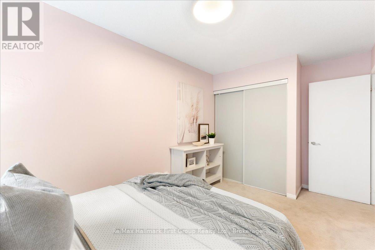 9 ALEXIS WAY - 20