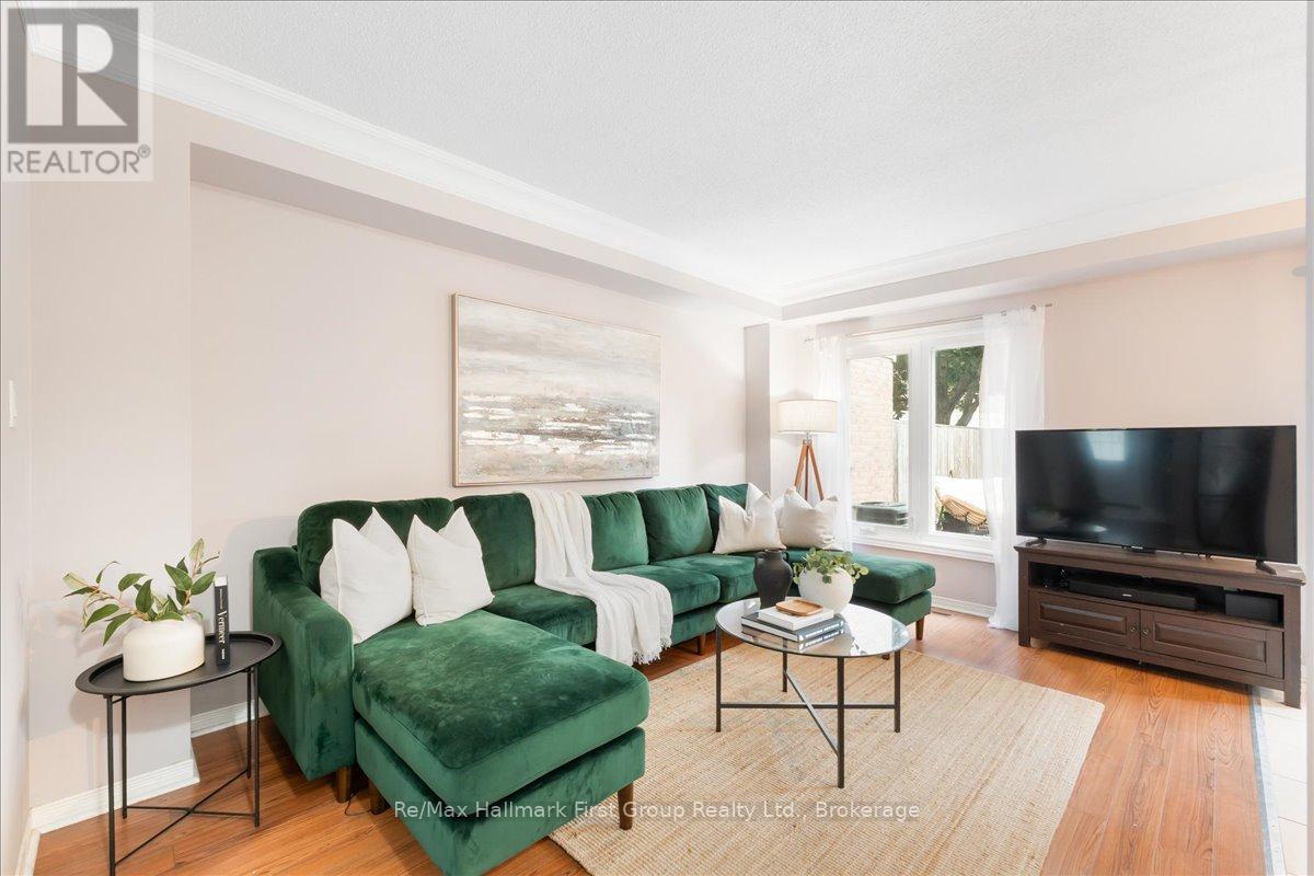 9 ALEXIS WAY - Image 4