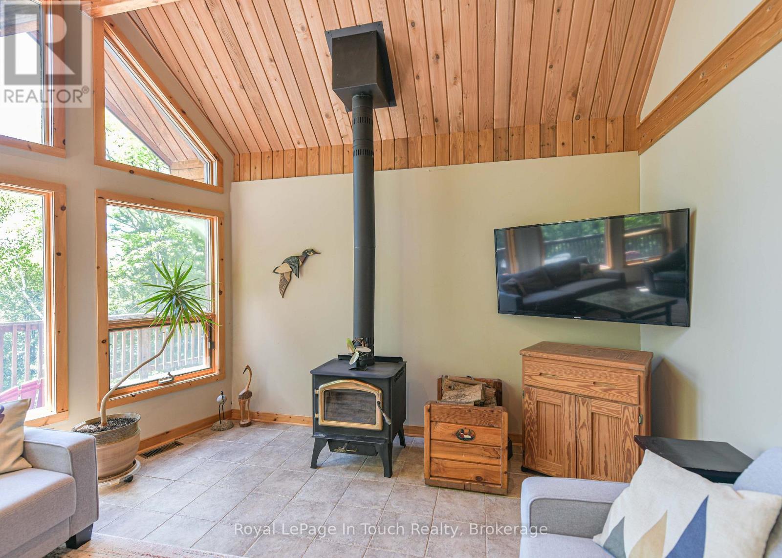 96 MILLARD DRIVE - 7