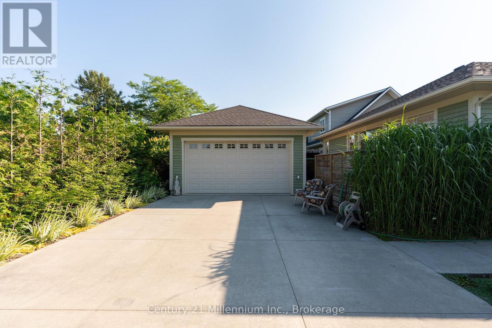 198 EMERALD DRIVE - Image 12