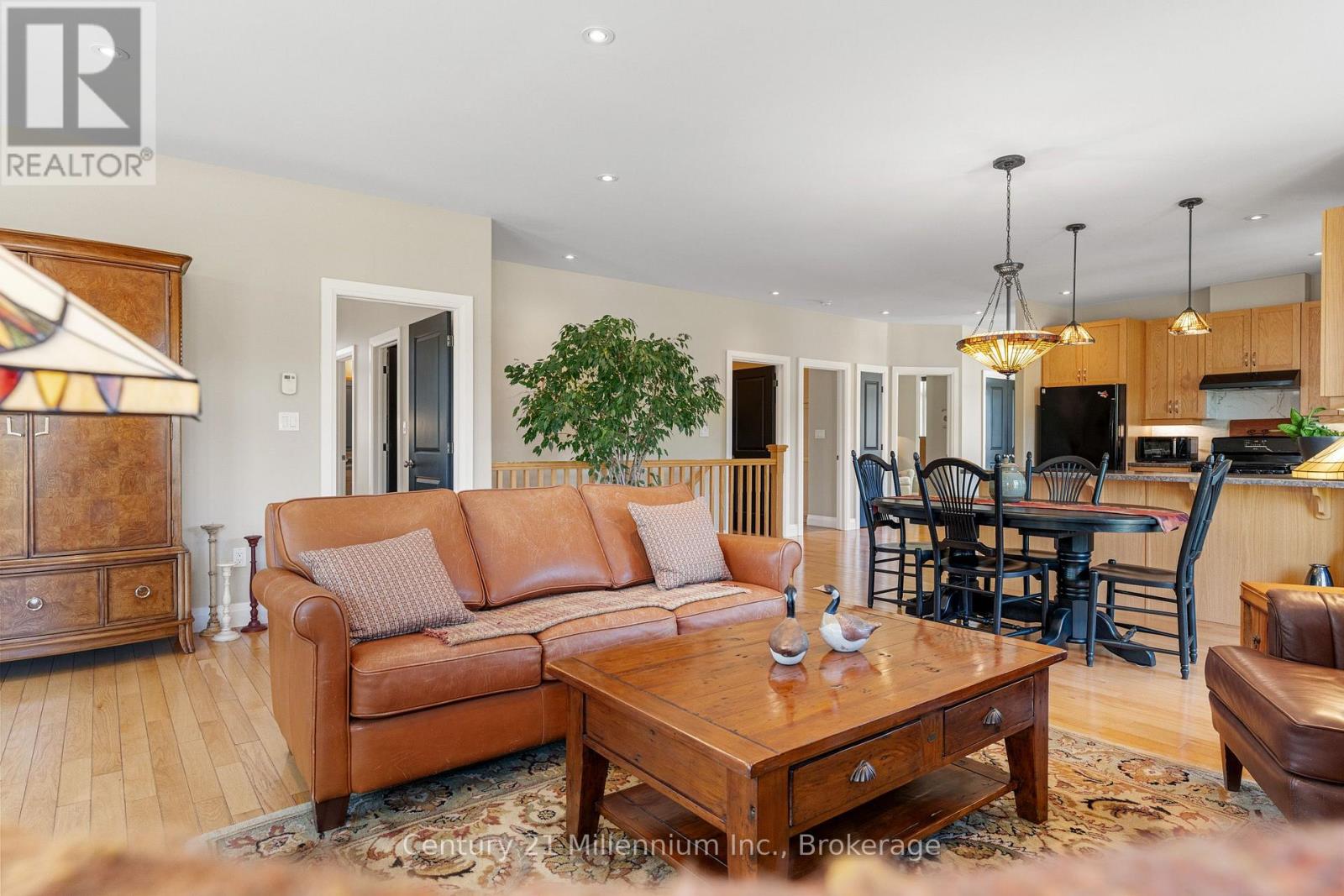 198 EMERALD DRIVE - Image 30