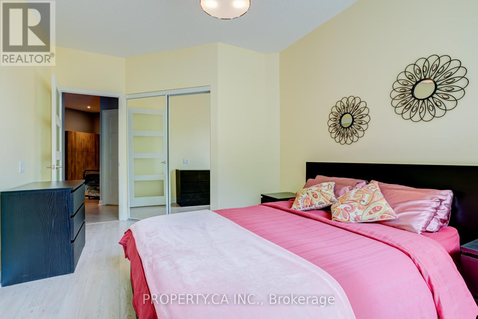 #118 525 WILSON AVENUE - 13
