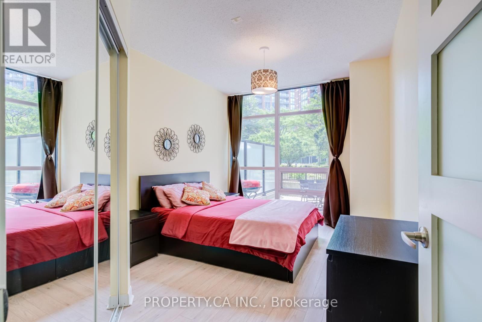 #118 525 WILSON AVENUE - 15