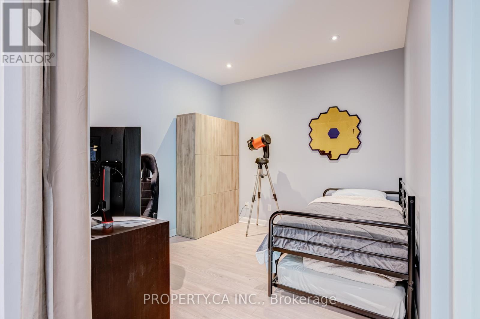 #118 525 WILSON AVENUE - 17