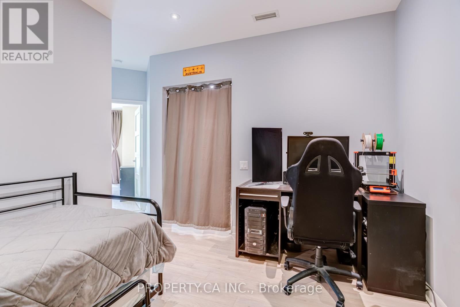 #118 525 WILSON AVENUE - 18