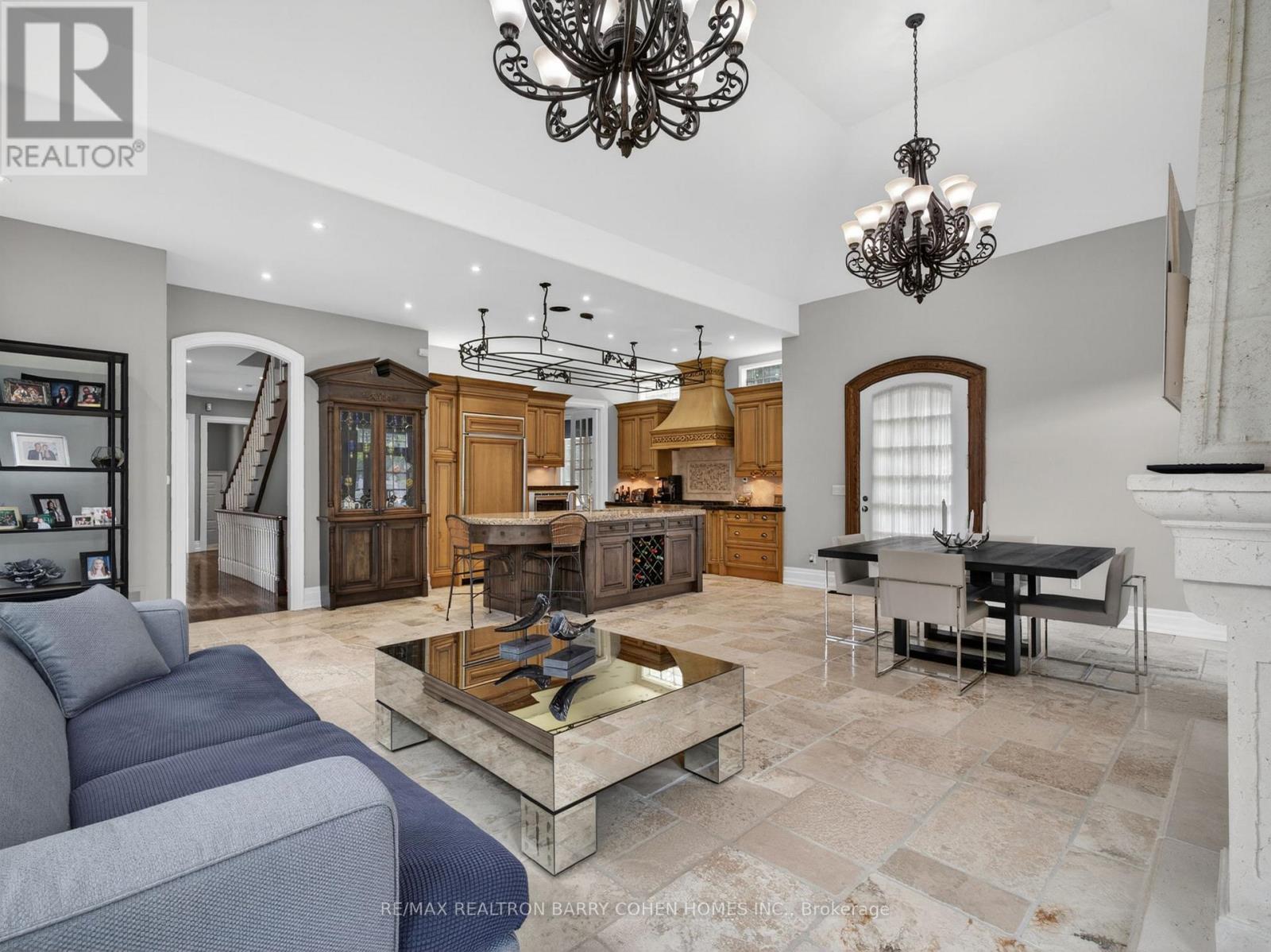 3 LEGACY COURT - 15