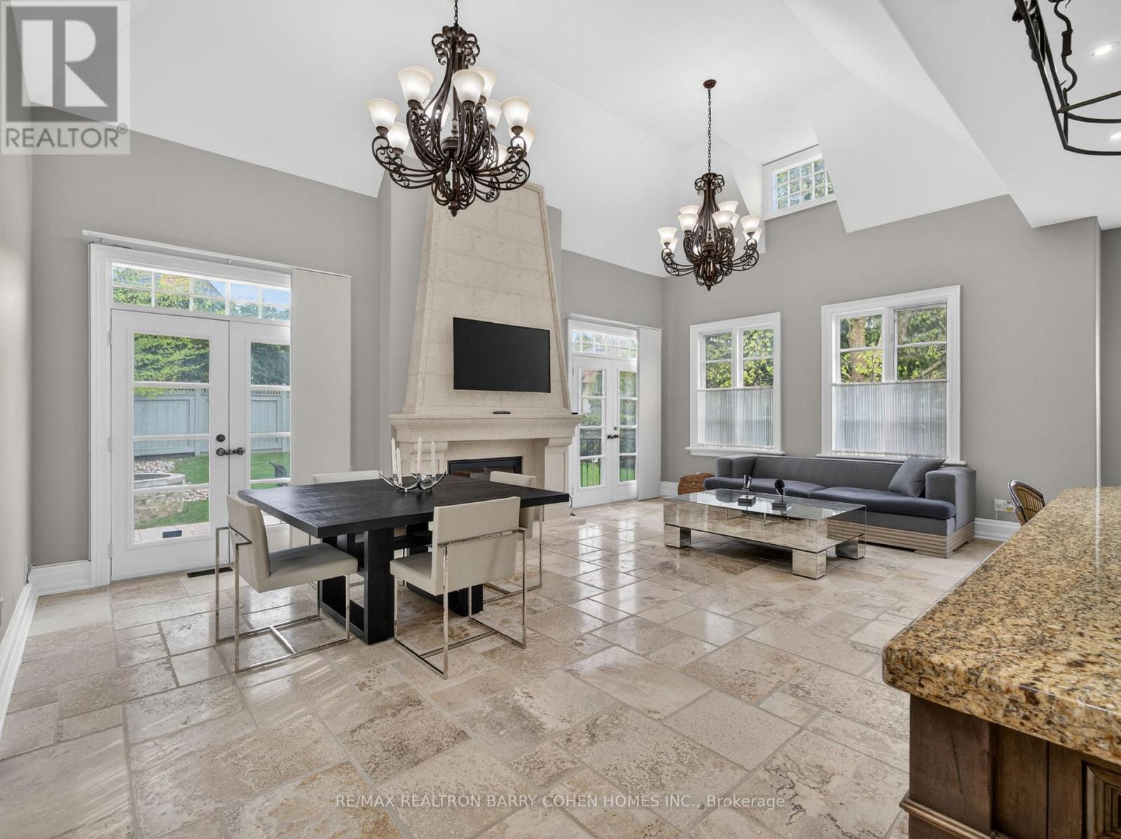 3 LEGACY COURT - 16