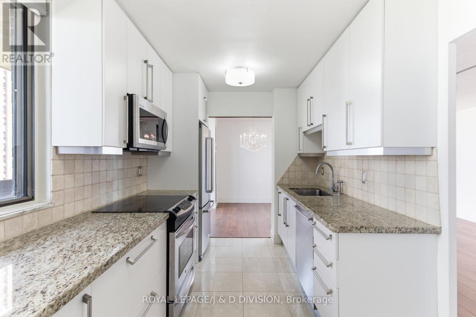 #701 100 CANYON AVENUE - 13