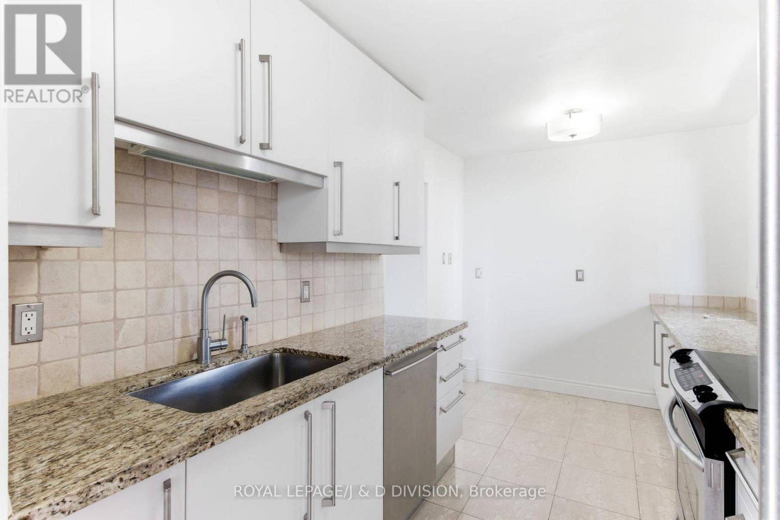 #701 100 CANYON AVENUE - 27