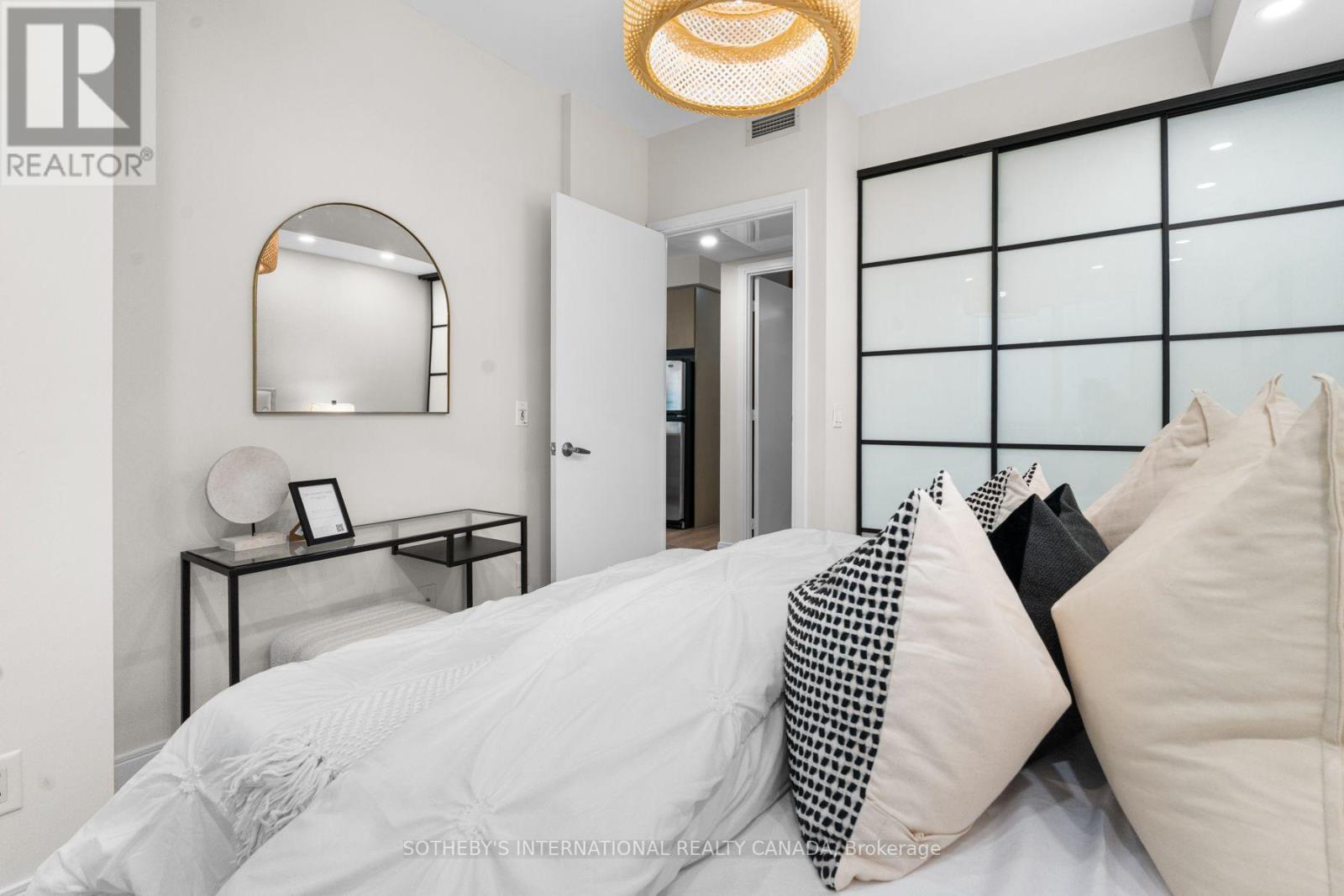 #1405 181 WYNFORD DRIVE - 14