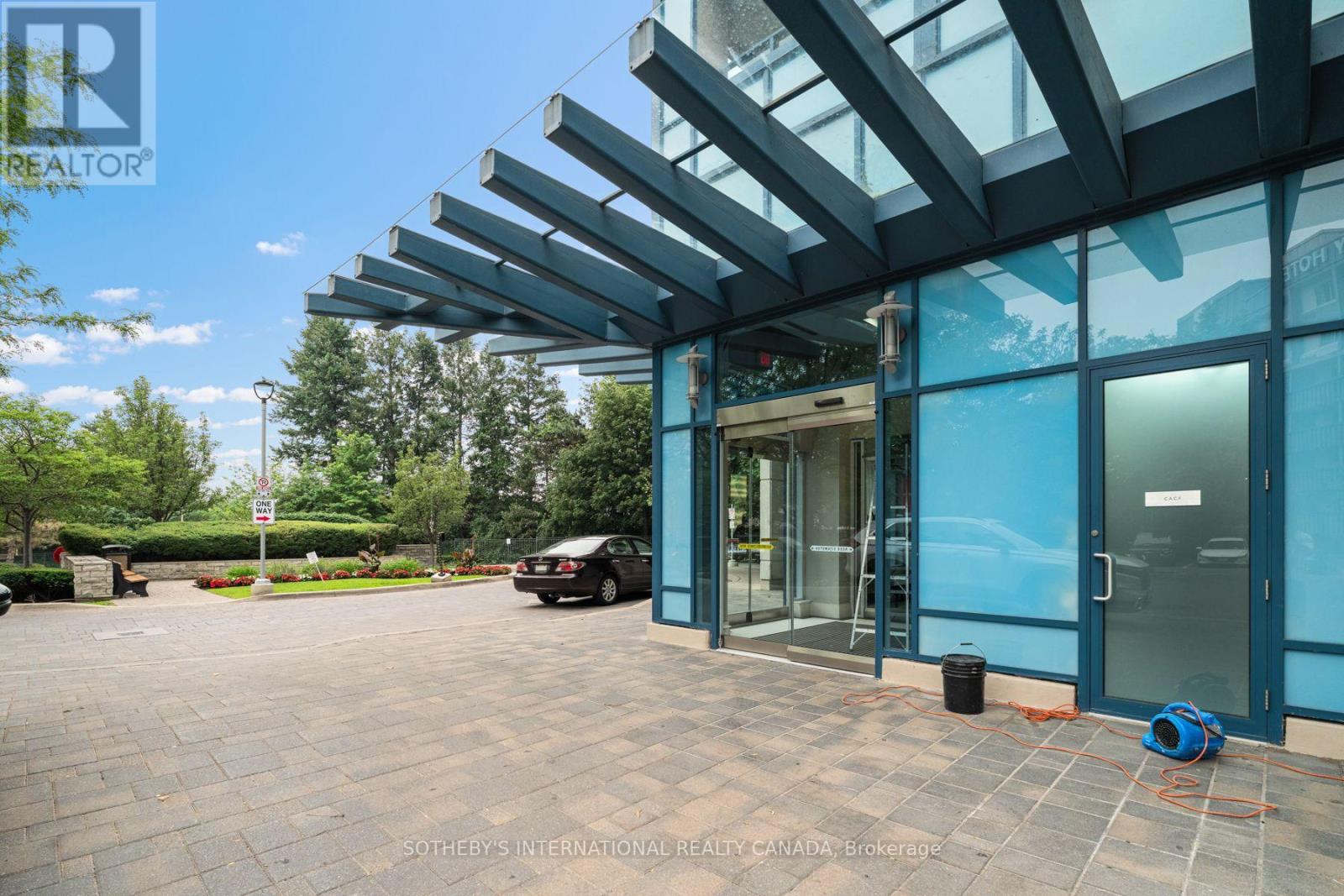 #1405 181 WYNFORD DRIVE - 21