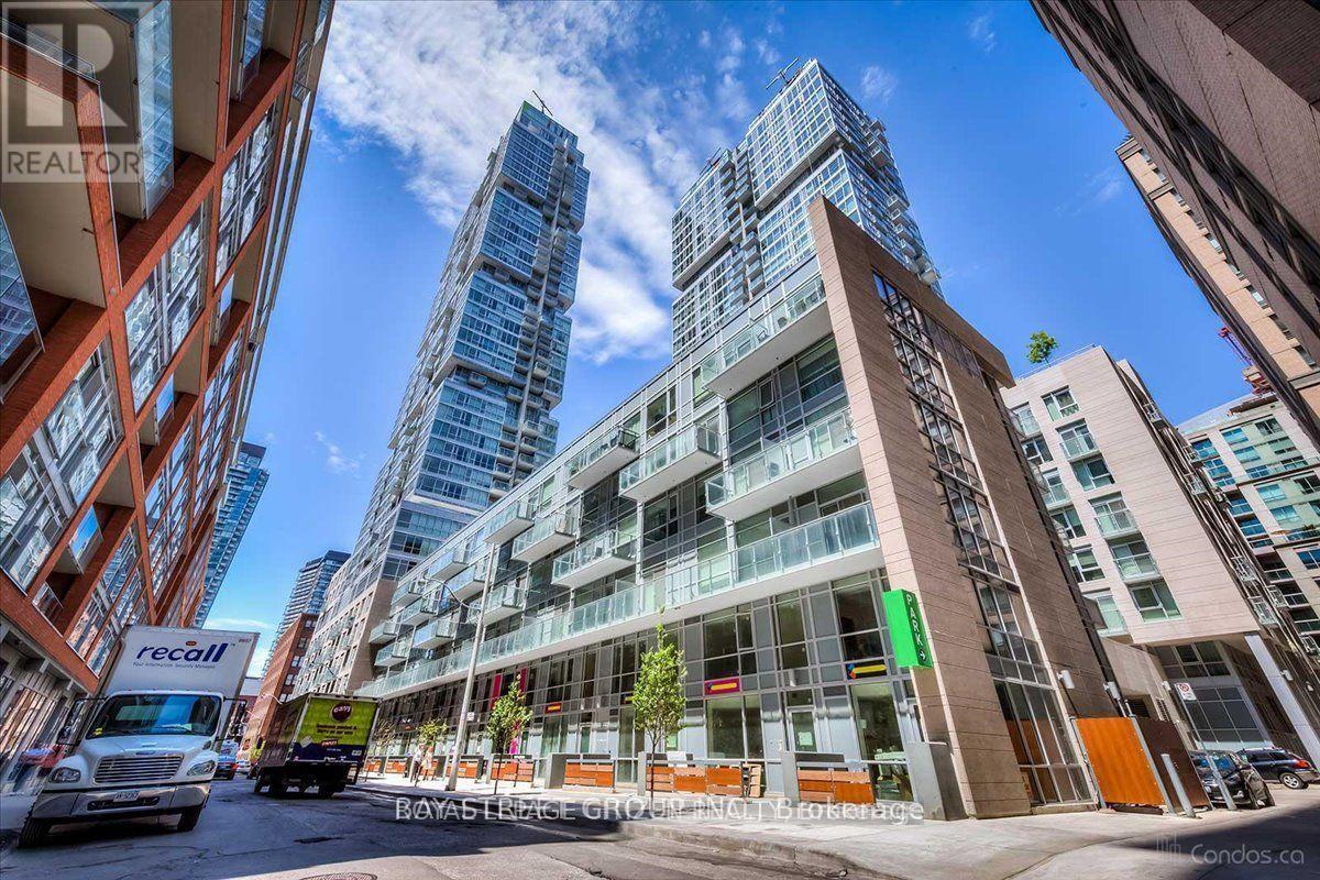 #1603 30 NELSON STREET - 17