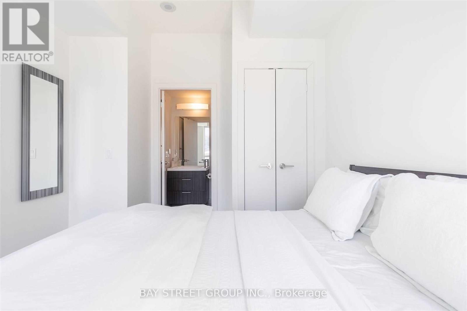 #1603 30 NELSON STREET - 6