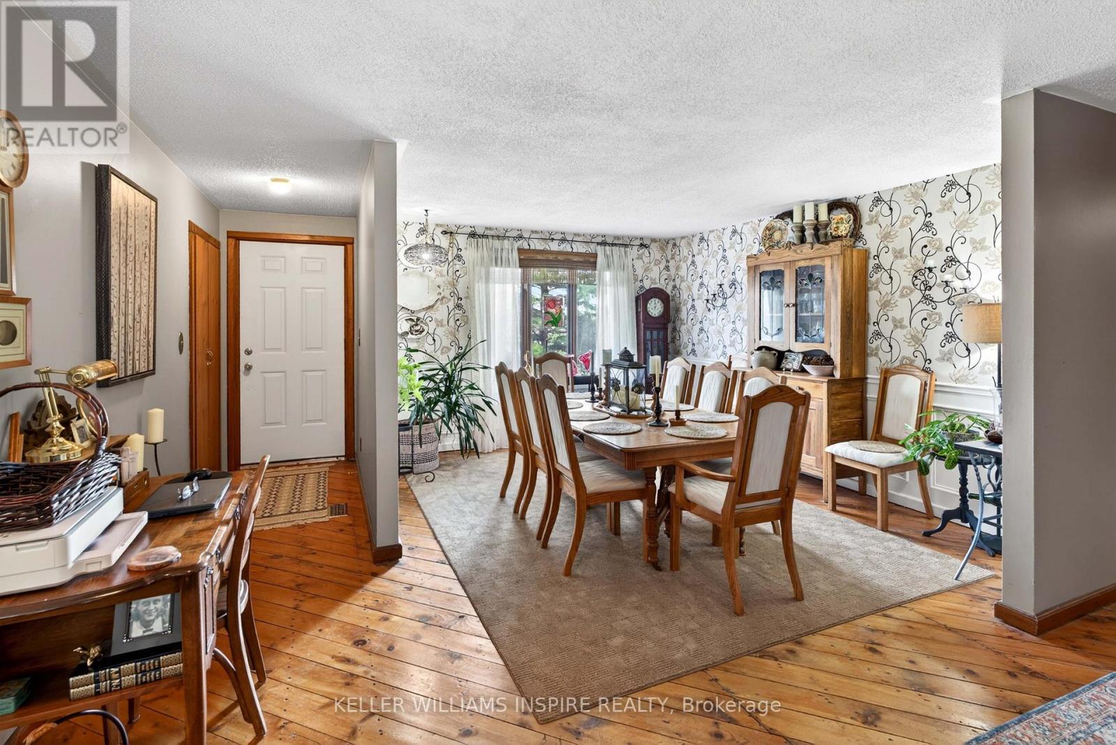 130 SMITH ROAD - 4