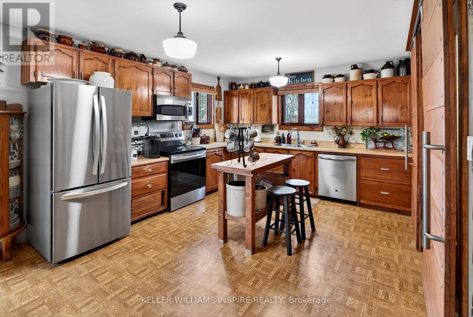 130 SMITH ROAD - 6