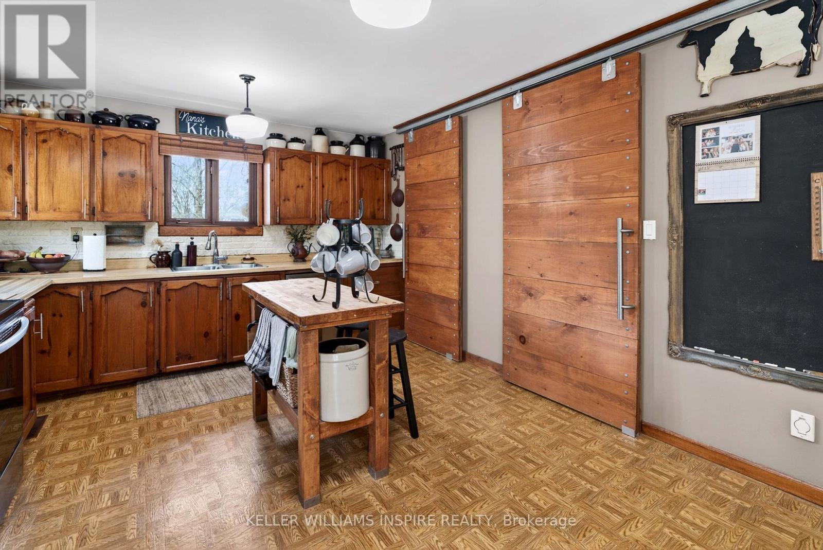 130 SMITH ROAD - 7