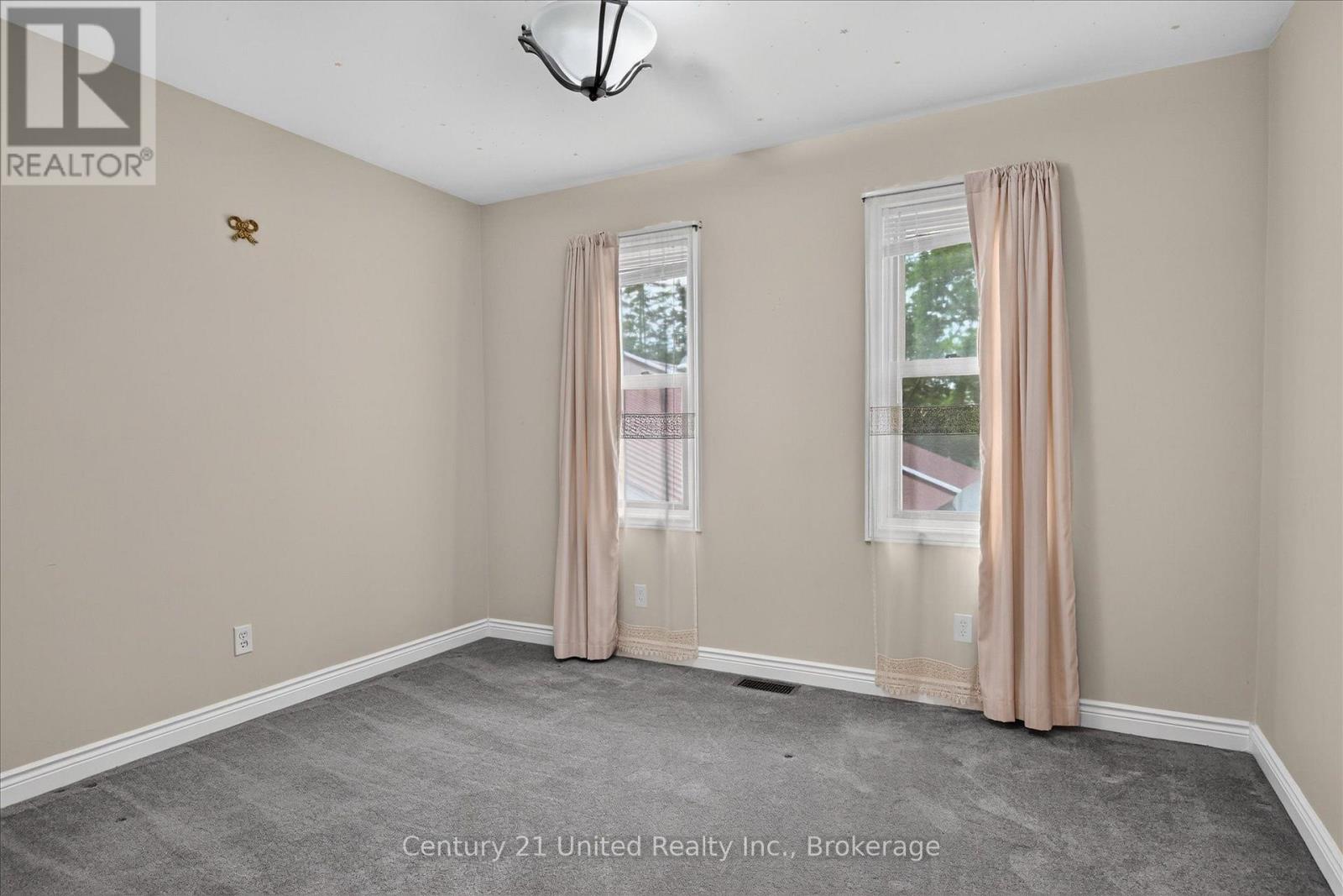 167 GARRY STREET - Image 33