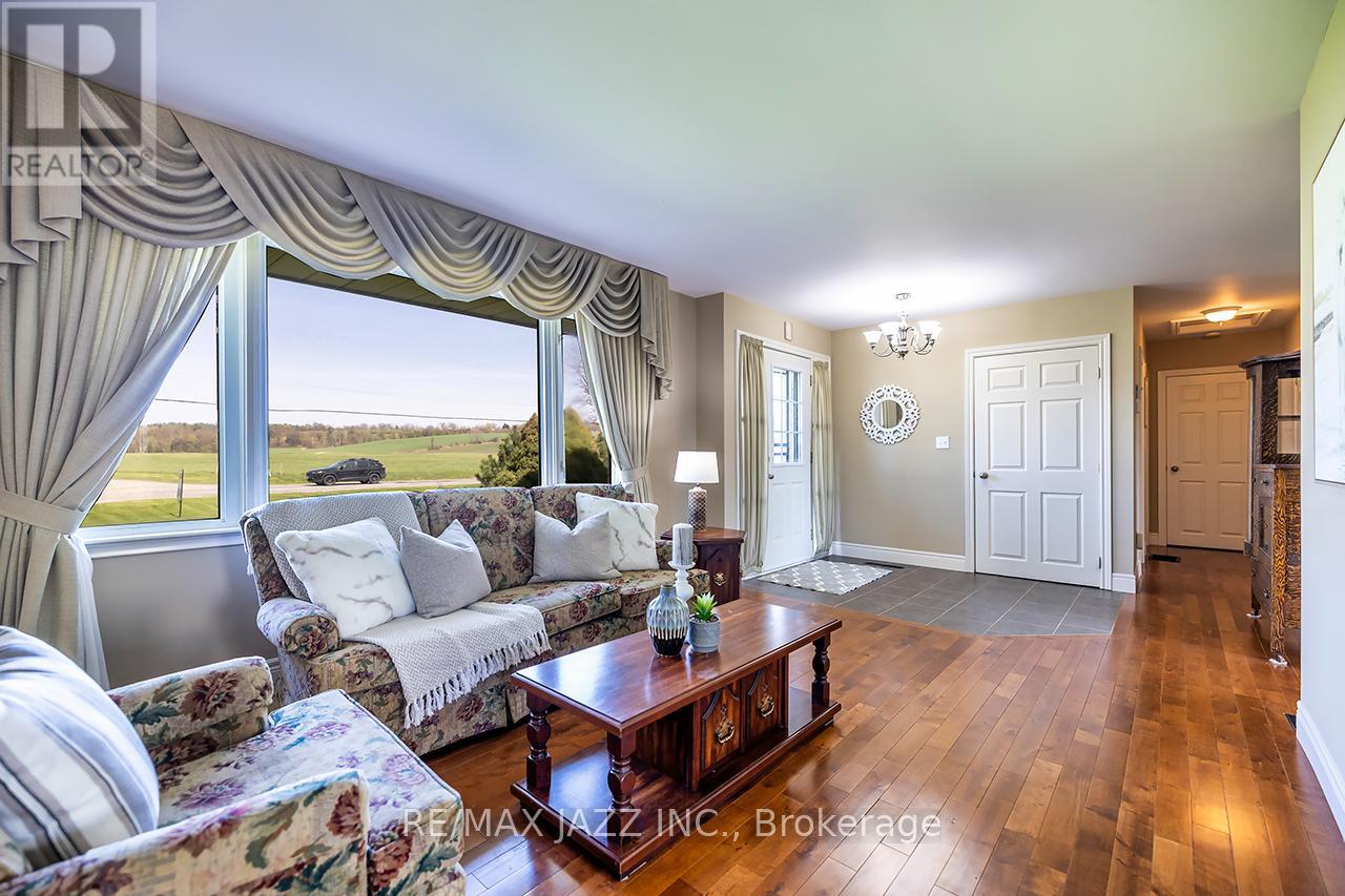 152 BELLEVILLE ROAD - 10