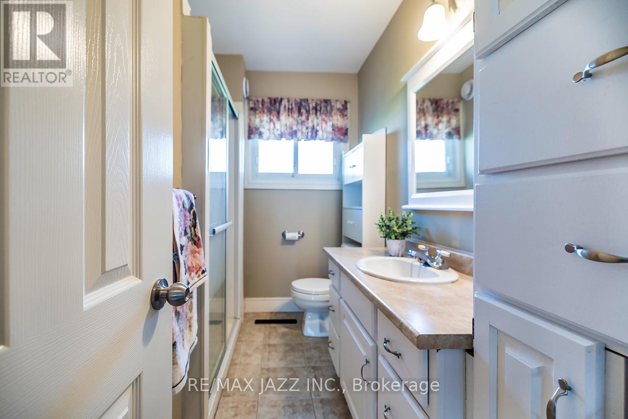 152 BELLEVILLE ROAD - 29