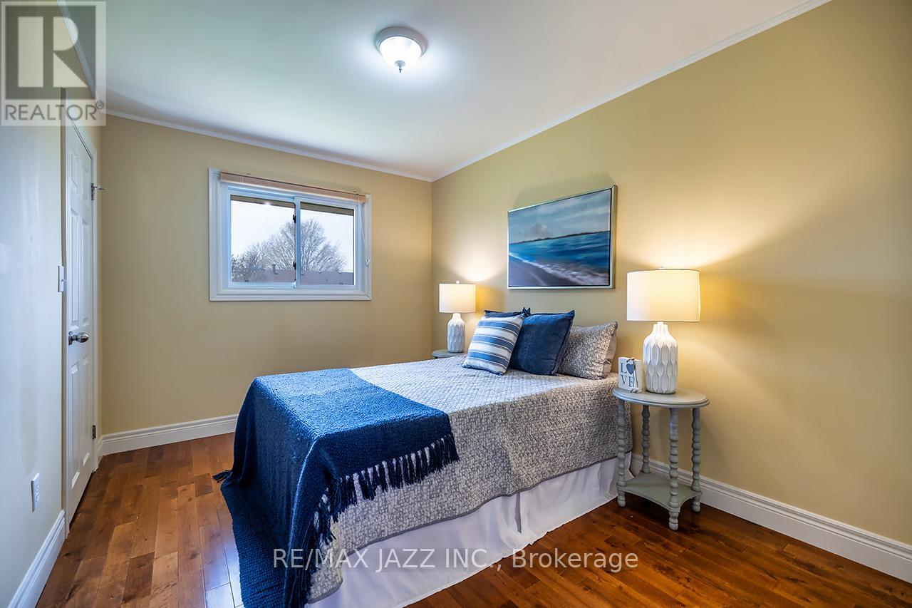 152 BELLEVILLE ROAD - 31