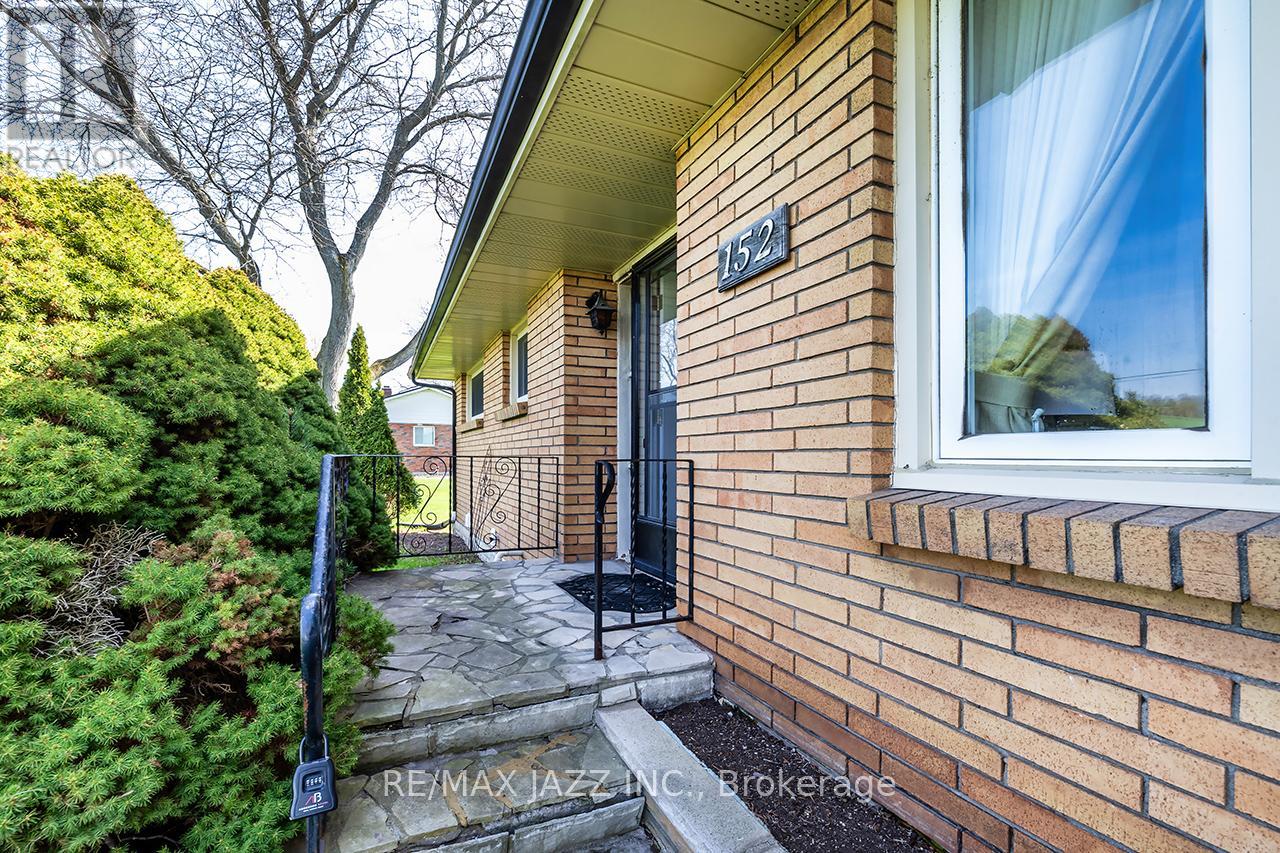 152 BELLEVILLE ROAD - 4