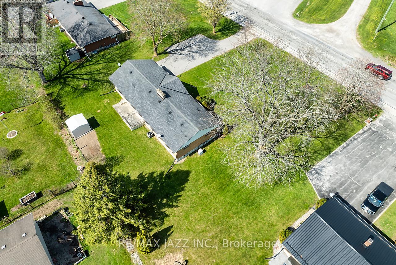 152 BELLEVILLE ROAD - 47