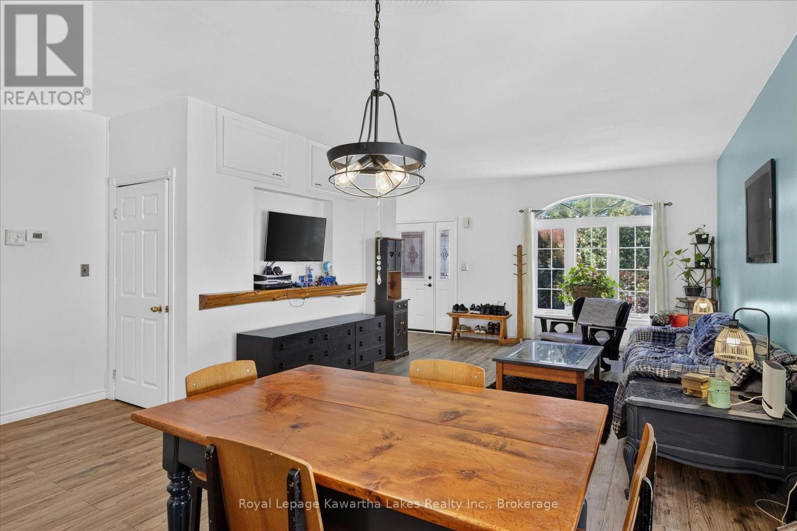 116 ADELAIDE STREET S - Image 11